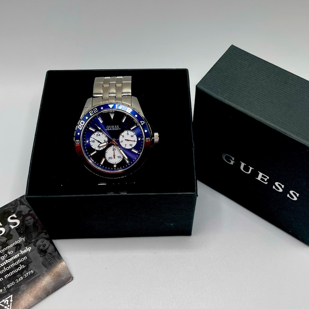Guess Waterpro Men's Silver Tone Multifunction Watch U1107G2 Red Blue